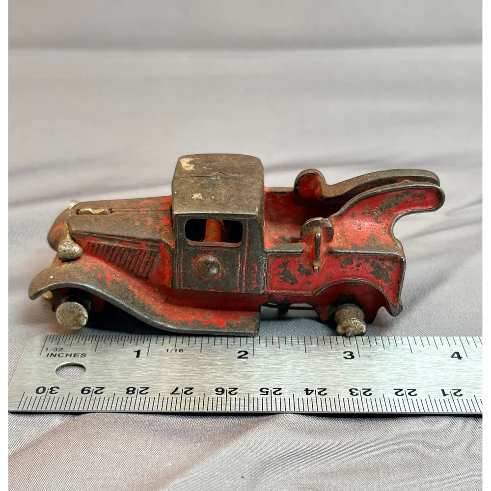 Vintage Red Cast Iron Tow Truck Wrecker Toy Model 203 Antique Distressed 3.75in